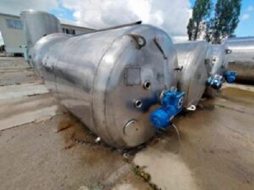 Продается Емкость нержавеющая, объём — 2,5 куб.м.